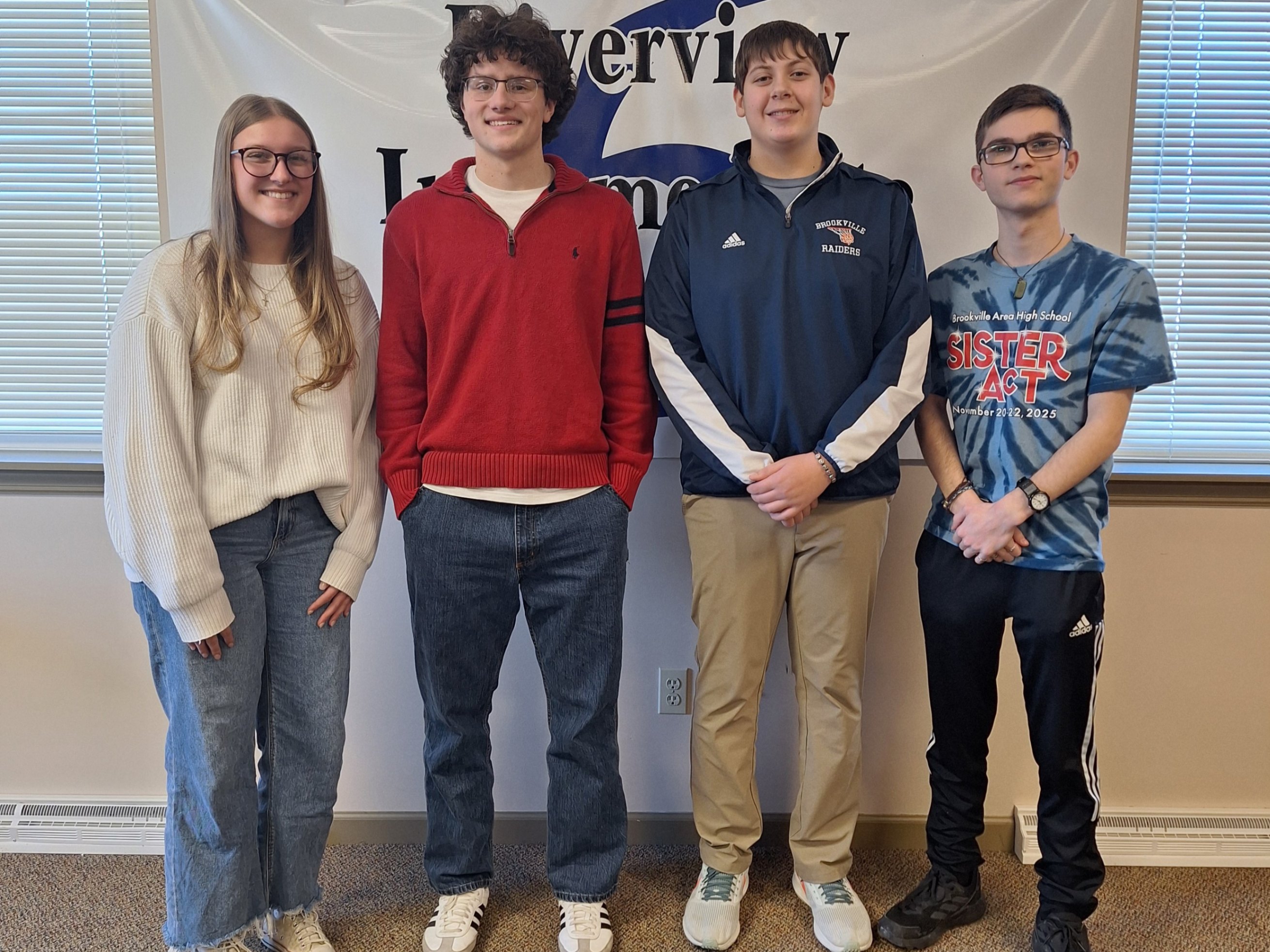 Members of the academic competition team pose for a photo while competing at IU6.